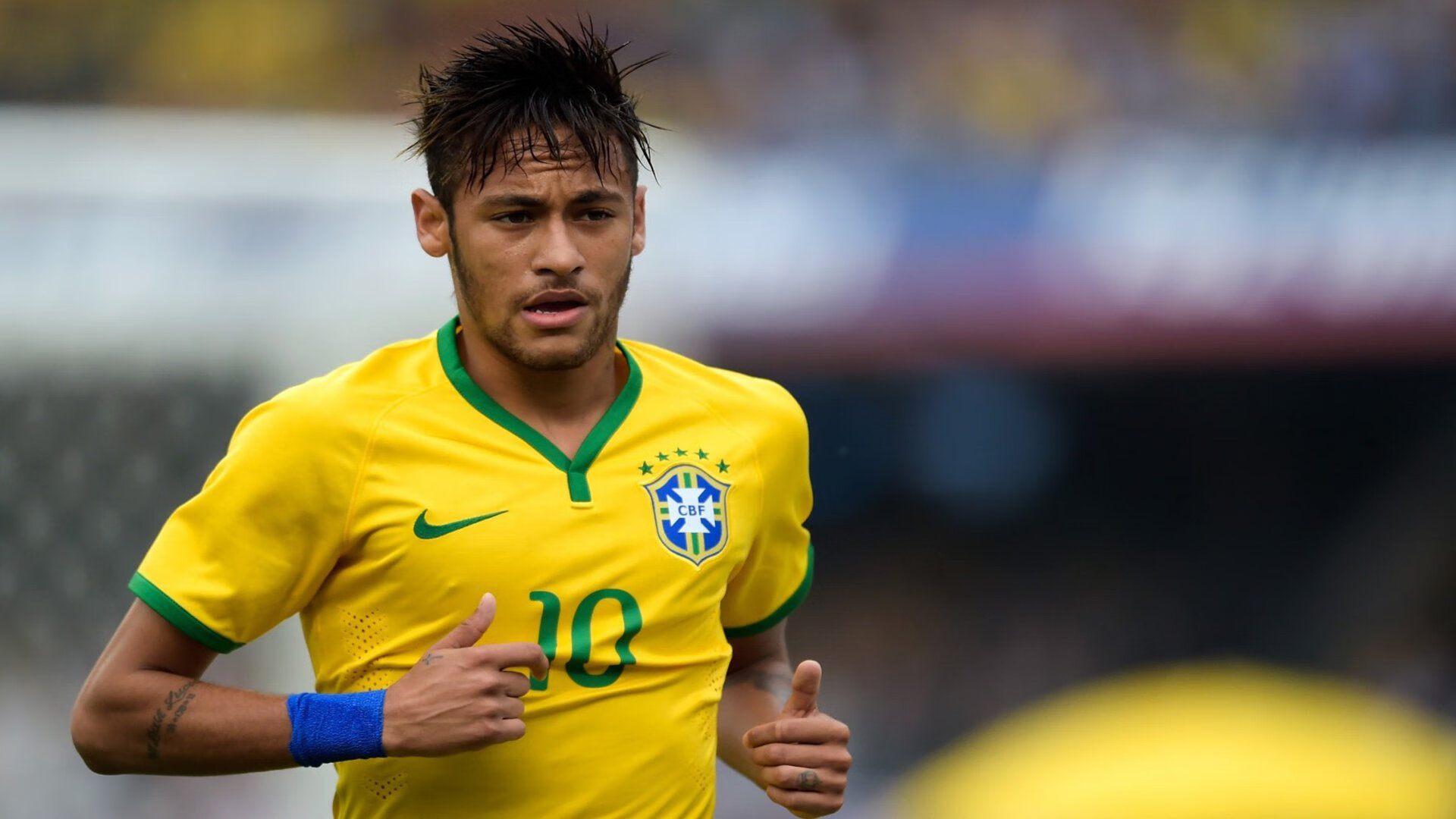 张伟丽出战重量级挑战赛为国争光，张伟丽现场比赛